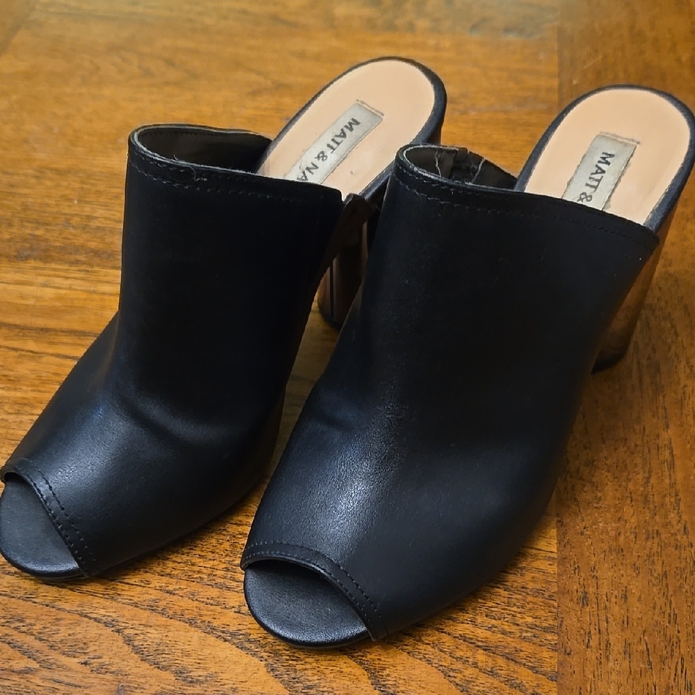 Matt & Nat Elegant Black Open Toe And Metallic Heel